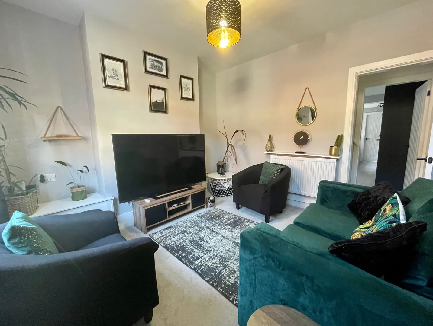 Modern 2 Bed Terraced House // Aug 2026 - Image 1